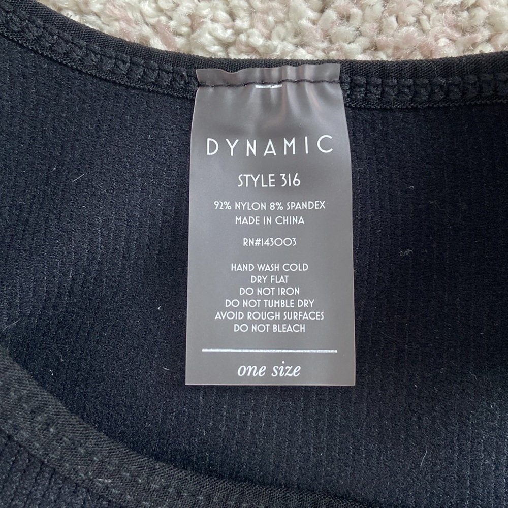 Dynamic Black Ribbed Tank Top - Picture 7 of 8